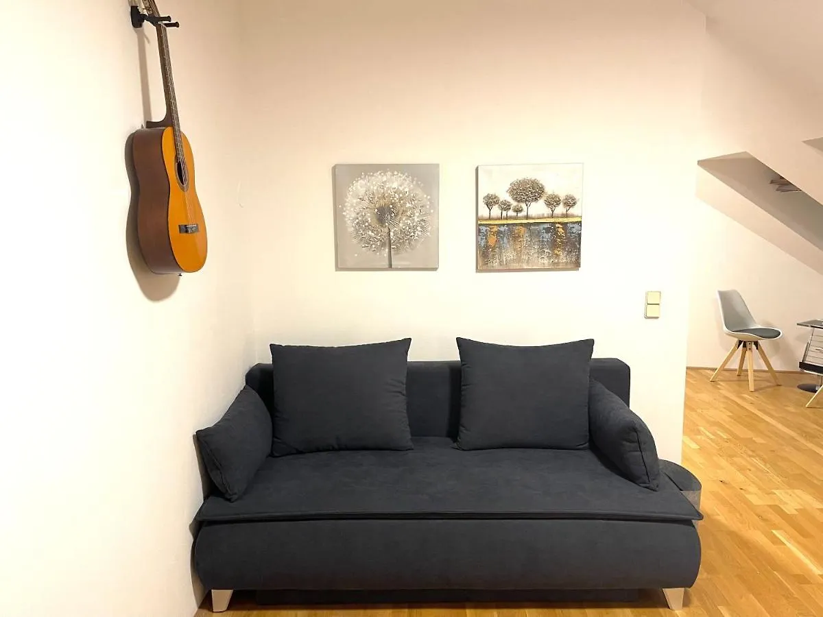 Klimatisiertes, Ruhiges Dachgeschoss Cityapartment Im Zentrum Wiens Apartment Vienna