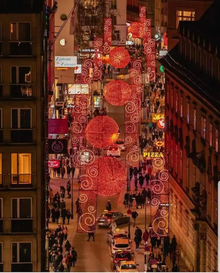 Klimatisiertes, Ruhiges Dachgeschoss Cityapartment Im Zentrum Wiens Vienna