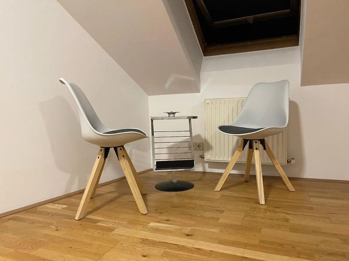 Klimatisiertes, Ruhiges Dachgeschoss Cityapartment Im Zentrum Wiens 0*, Vienna