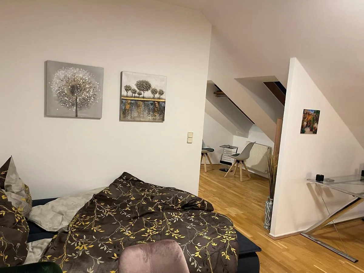 Klimatisiertes, Ruhiges Dachgeschoss Cityapartment Im Zentrum Wiens Apartment
