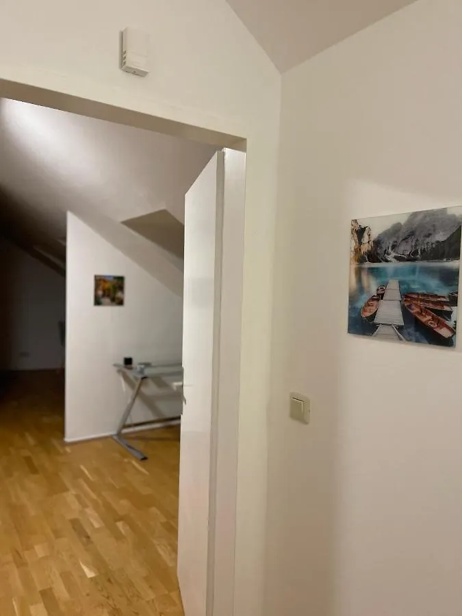Klimatisiertes, Ruhiges Dachgeschoss Cityapartment Im Zentrum Wiens Austria