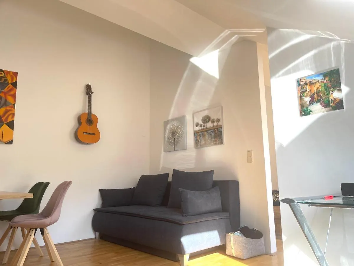 Klimatisiertes, Ruhiges Dachgeschoss Cityapartment Im Zentrum Wiens 0*, Vienna Austria