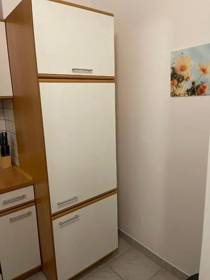 Klimatisiertes, Ruhiges Dachgeschoss Cityapartment Im Zentrum Wiens Apartment