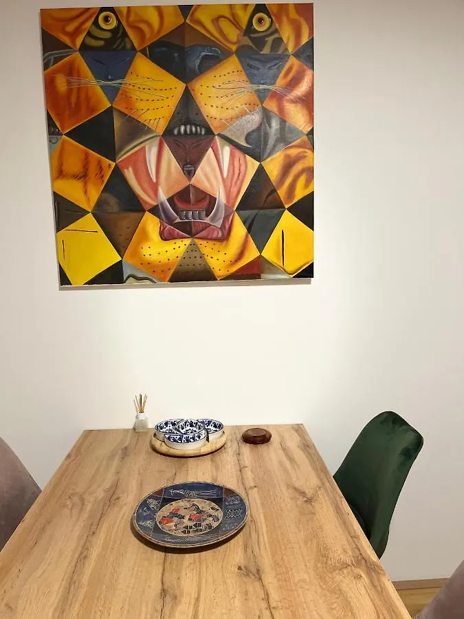 Klimatisiertes, Ruhiges Dachgeschoss Cityapartment Im Zentrum Wiens Austria