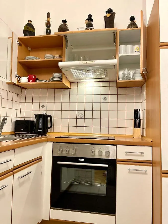 Klimatisiertes, Ruhiges Dachgeschoss Cityapartment Im Zentrum Wiens Apartment
