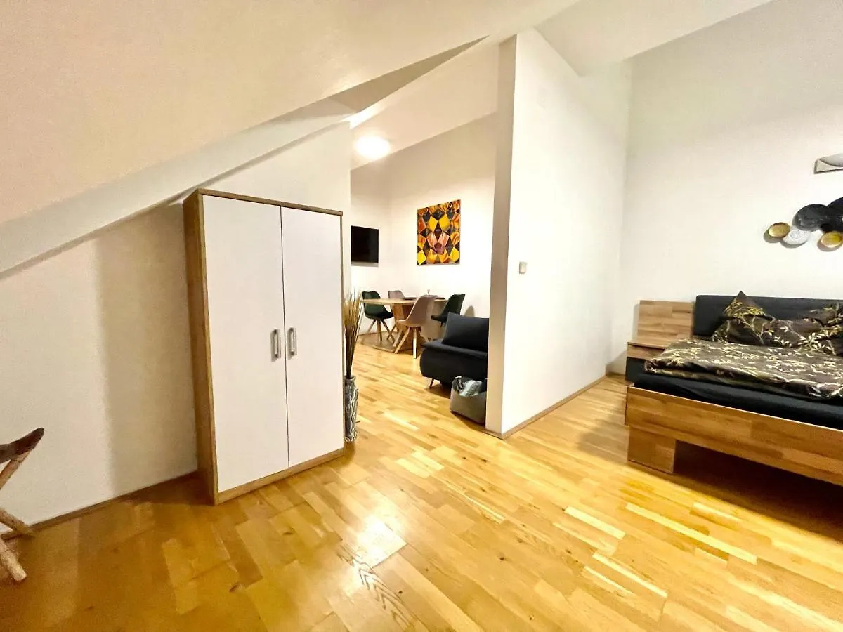 Apartment Klimatisiertes, Ruhiges Dachgeschoss Cityapartment Im Zentrum Wiens Austria